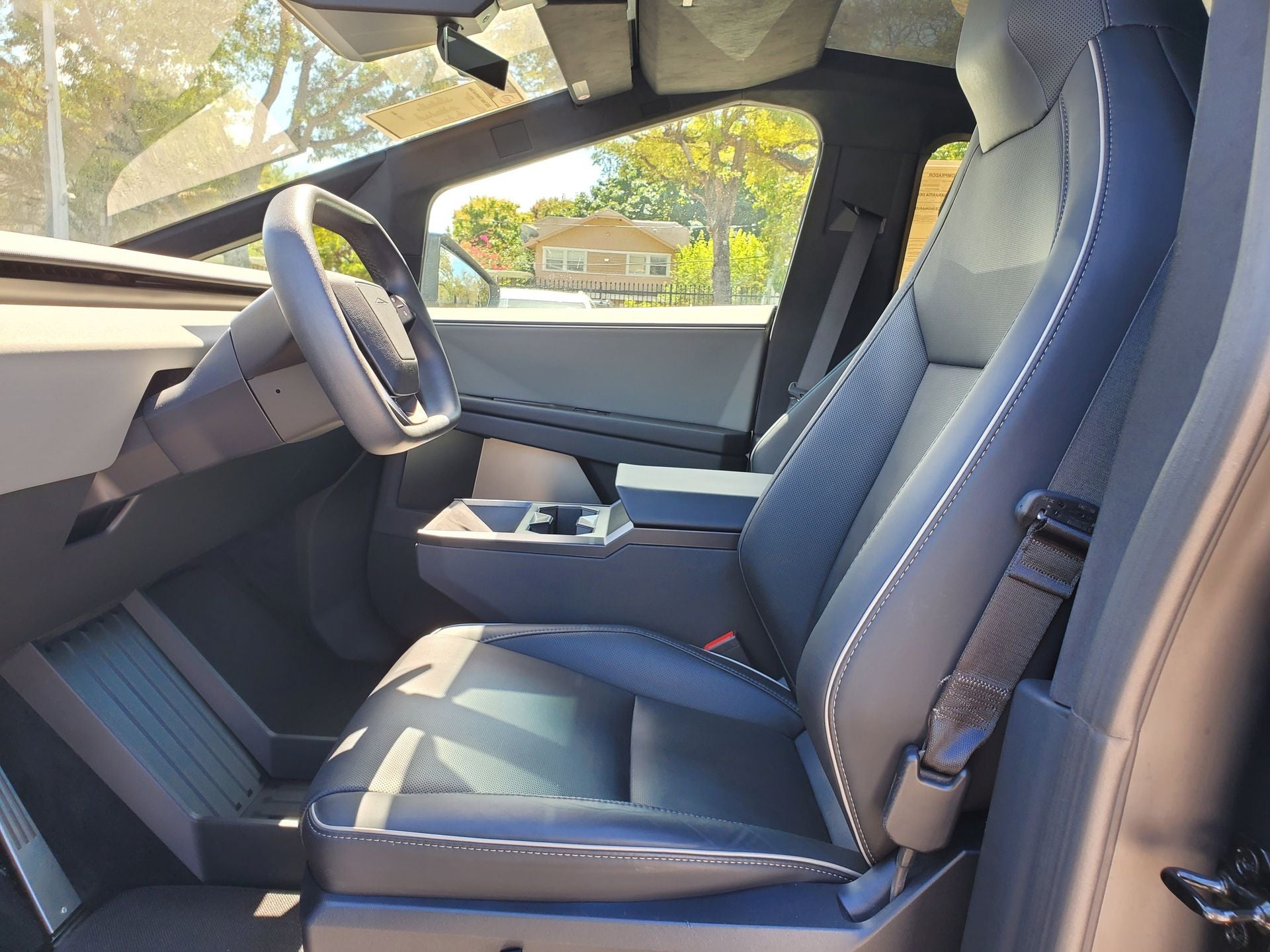 2025 Tesla Cybertruck Base