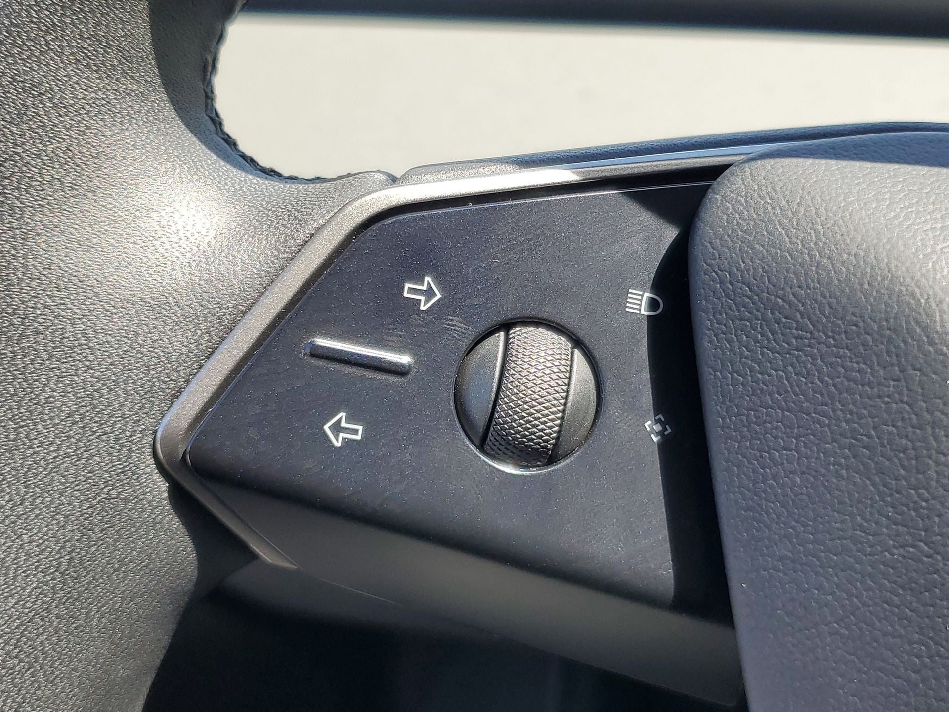 2025 Tesla Cybertruck Base