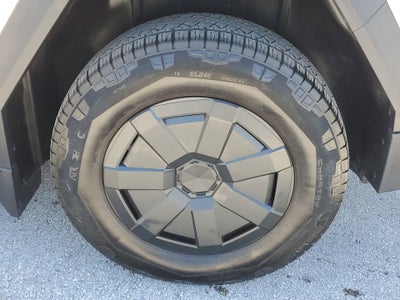 2025 Tesla Cybertruck Base