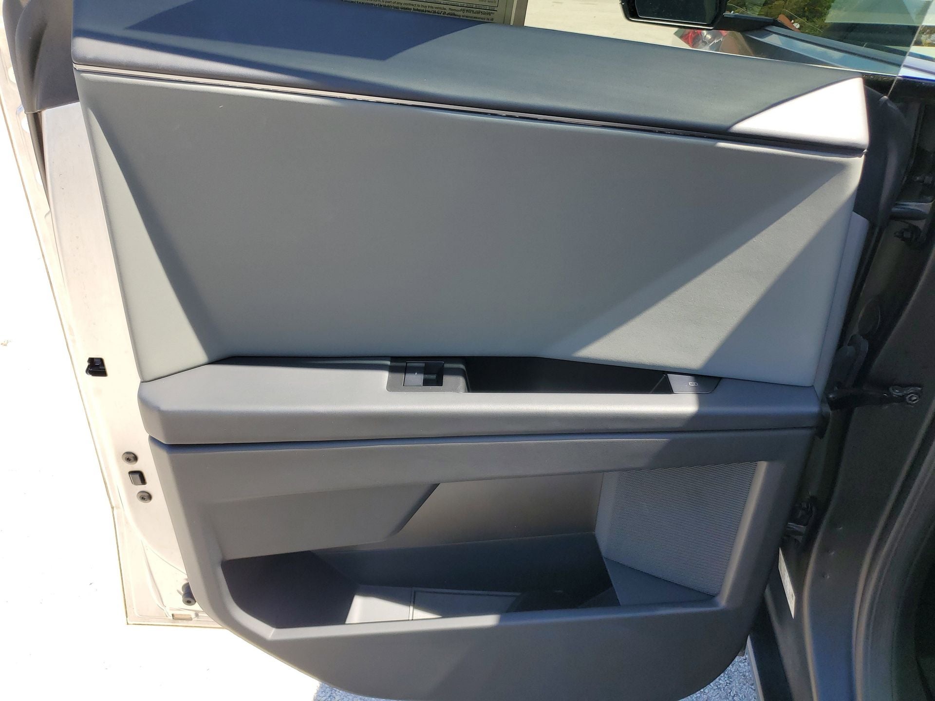 2025 Tesla Cybertruck Base