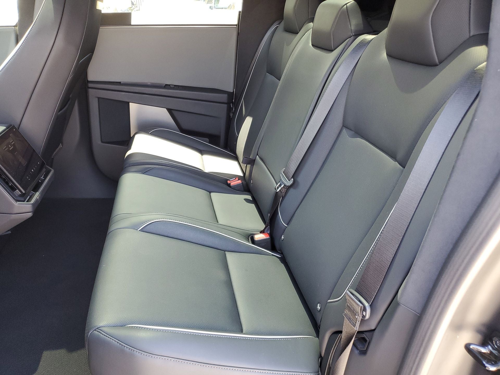 2025 Tesla Cybertruck Base