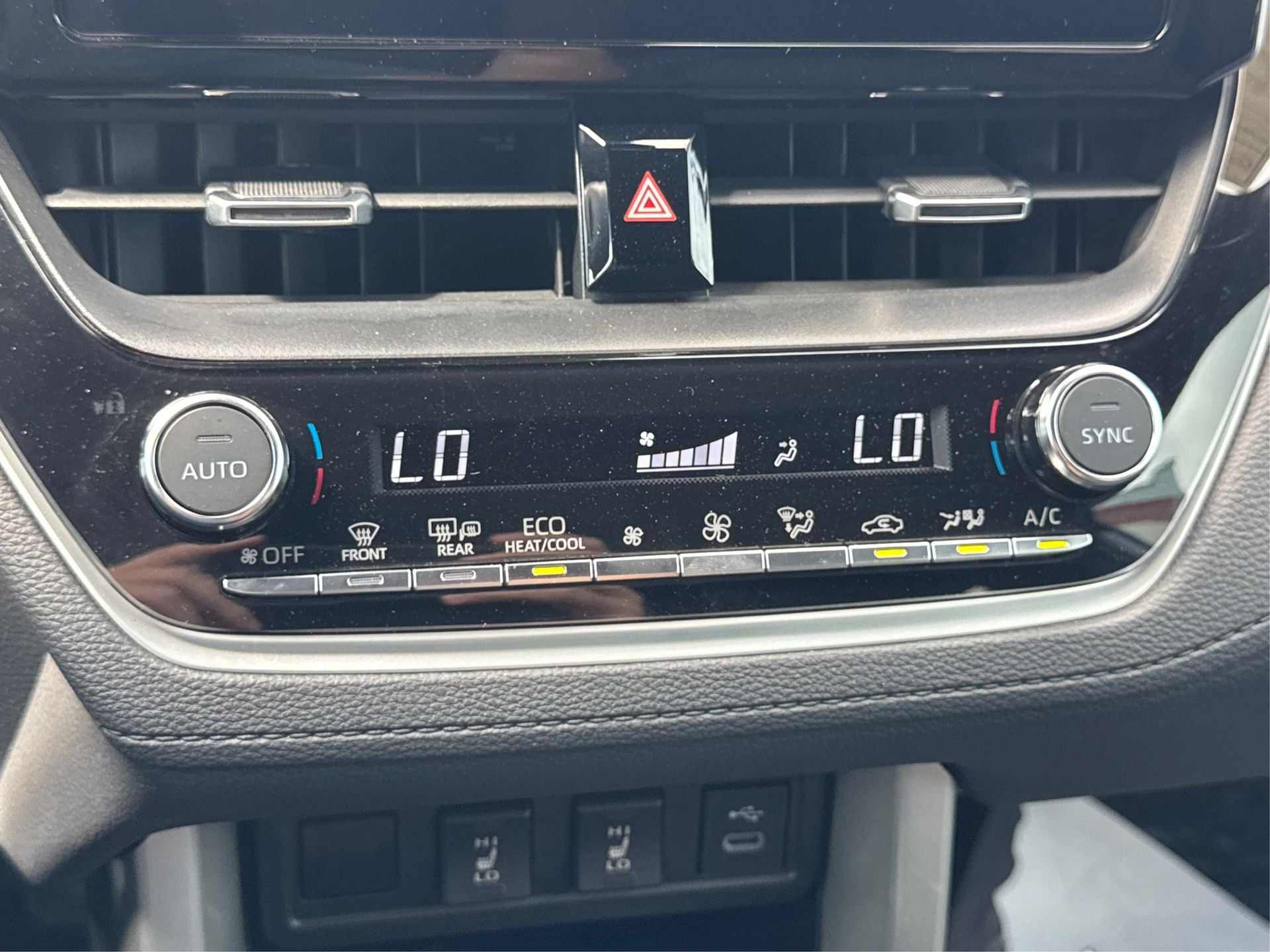 2023 Toyota Corolla Cross Hybrid XSE