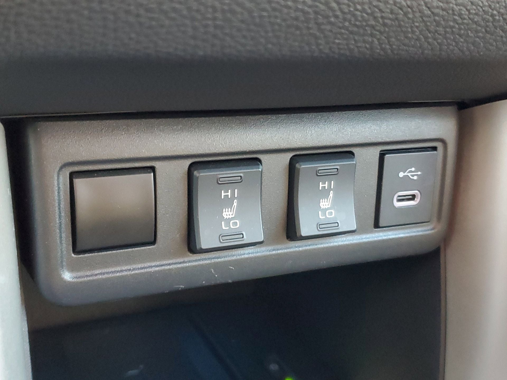 2023 Toyota Corolla Cross Hybrid XSE