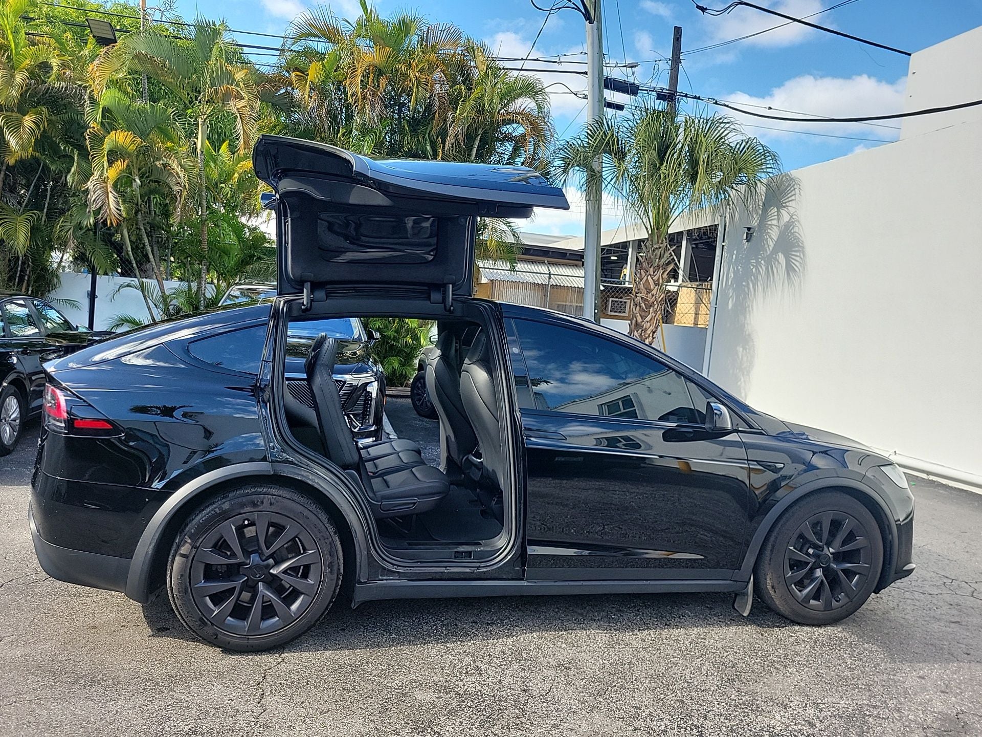 2023 Tesla Model X Base
