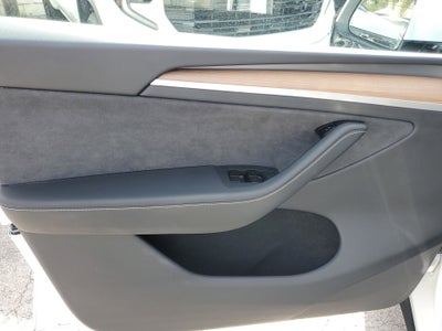 2025 Tesla Model Y Long Range