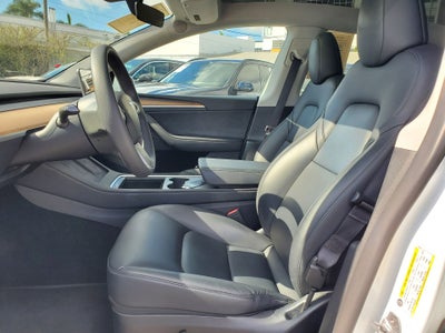 2025 Tesla Model Y Long Range