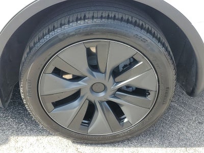 2025 Tesla Model Y Long Range