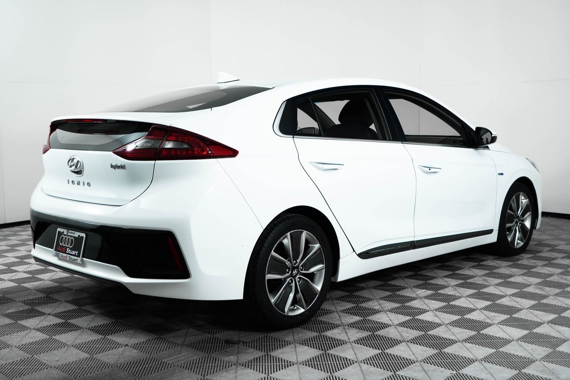 2017 Hyundai Ioniq Hybrid Limited