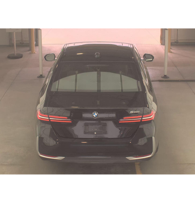 2025 BMW 5 Series 530i