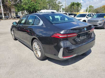 2024 BMW 5 Series 530i