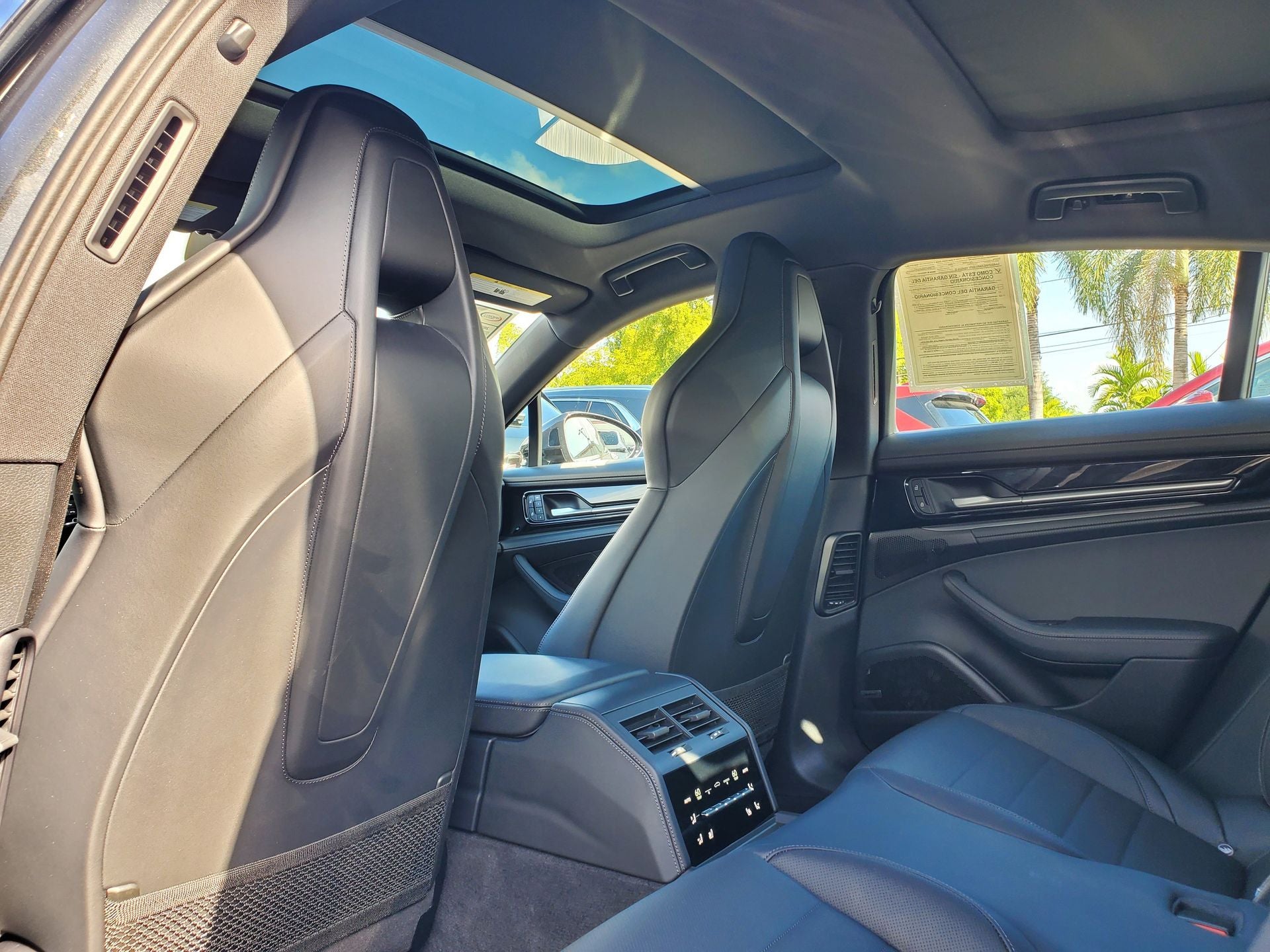 2024 Porsche Panamera Base