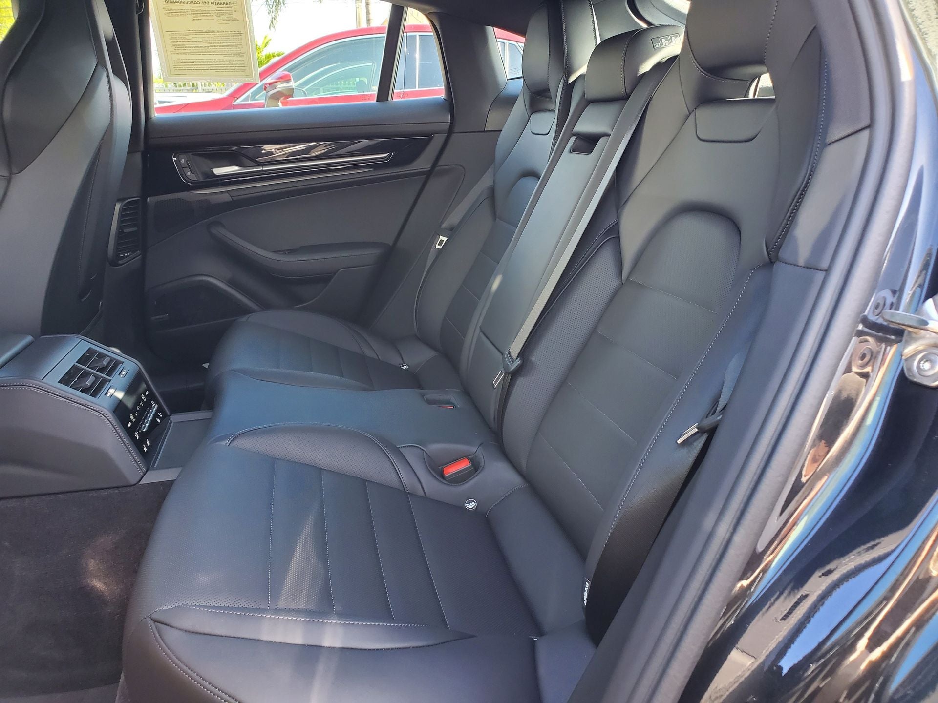 2024 Porsche Panamera Base