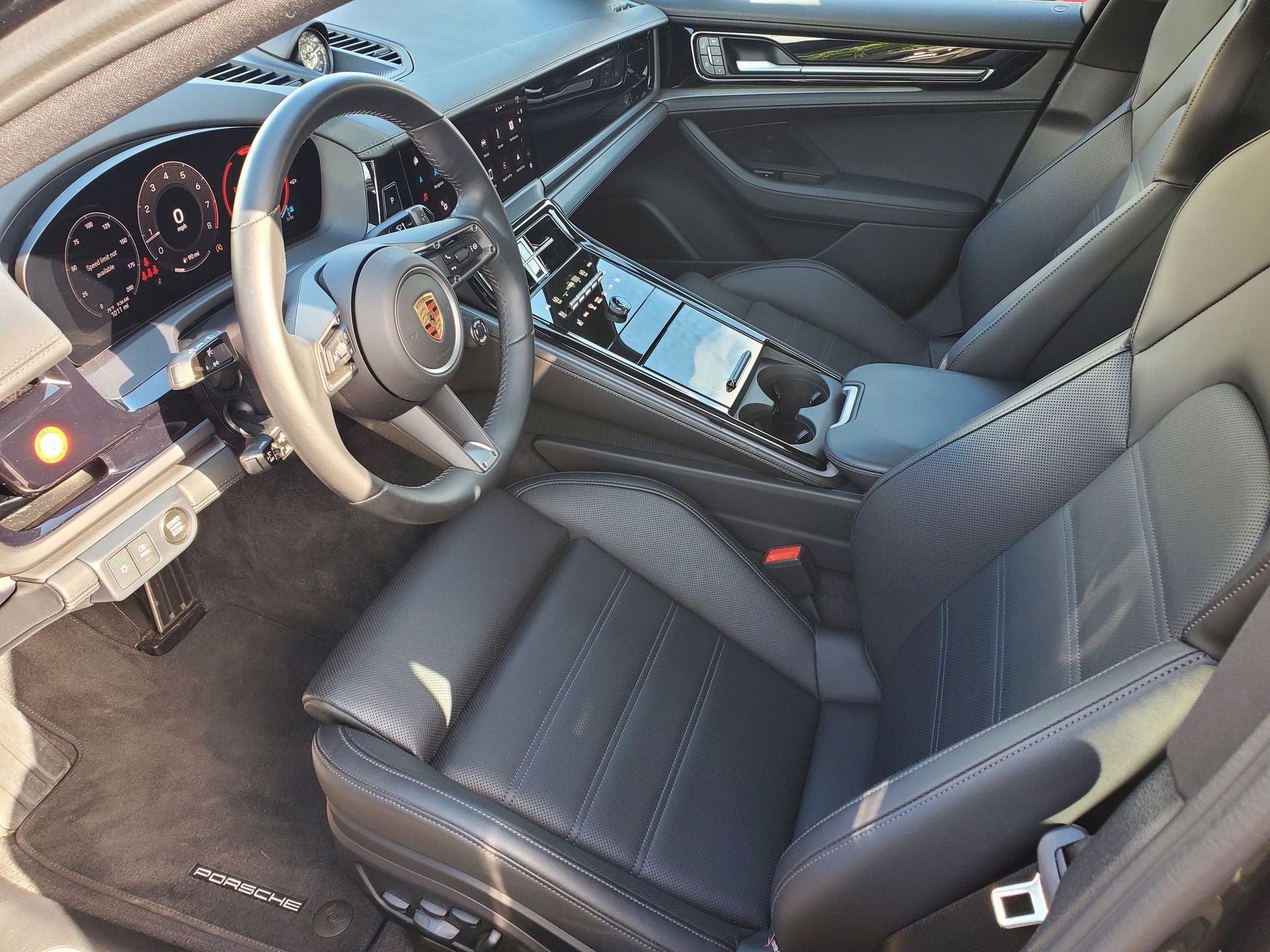 2024 Porsche Panamera Base