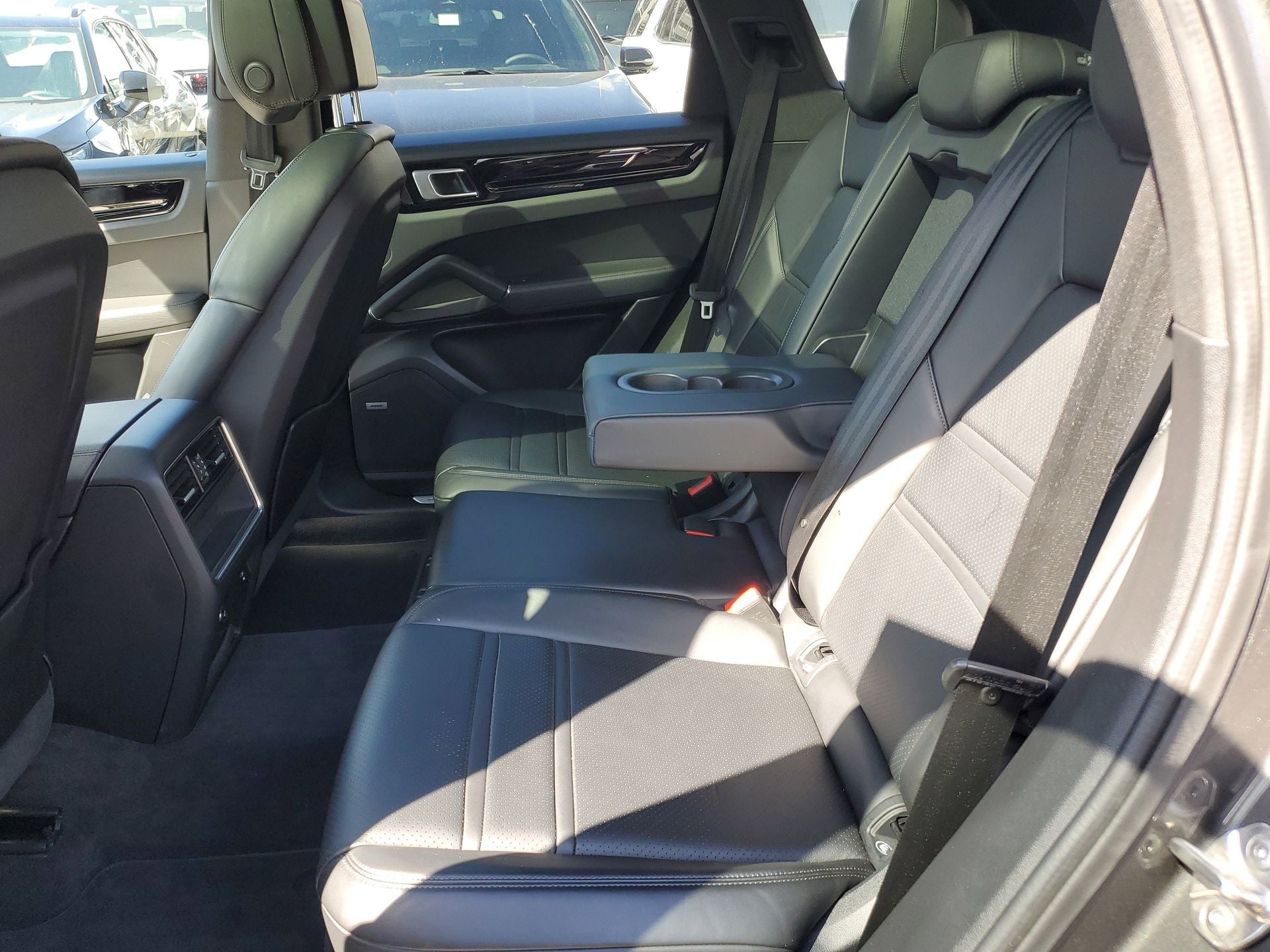 2022 Porsche Cayenne Base