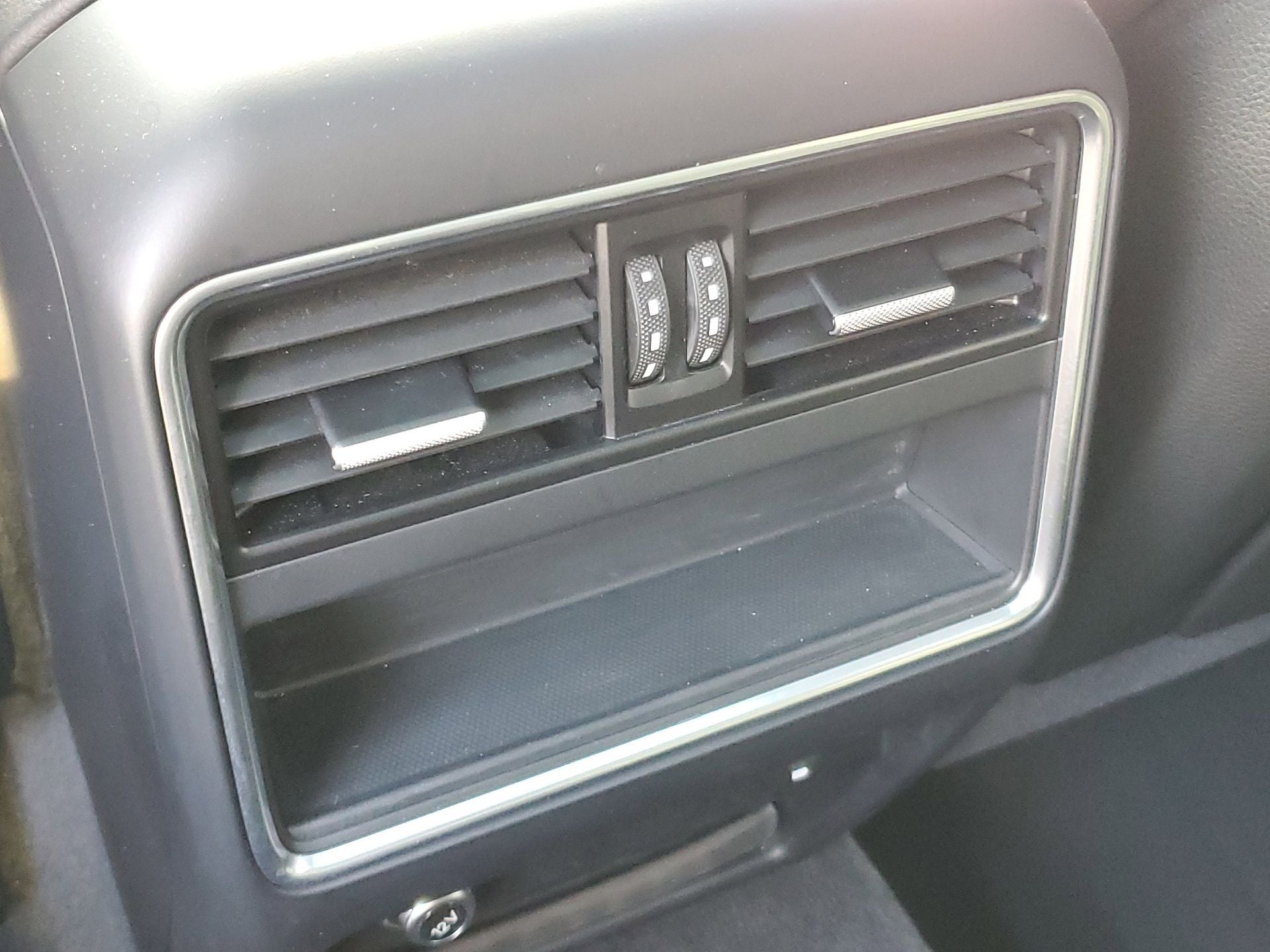 2022 Porsche Cayenne Base