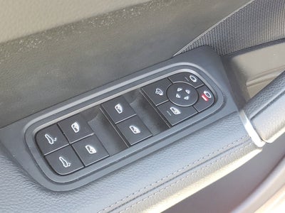 2022 Porsche Cayenne Base