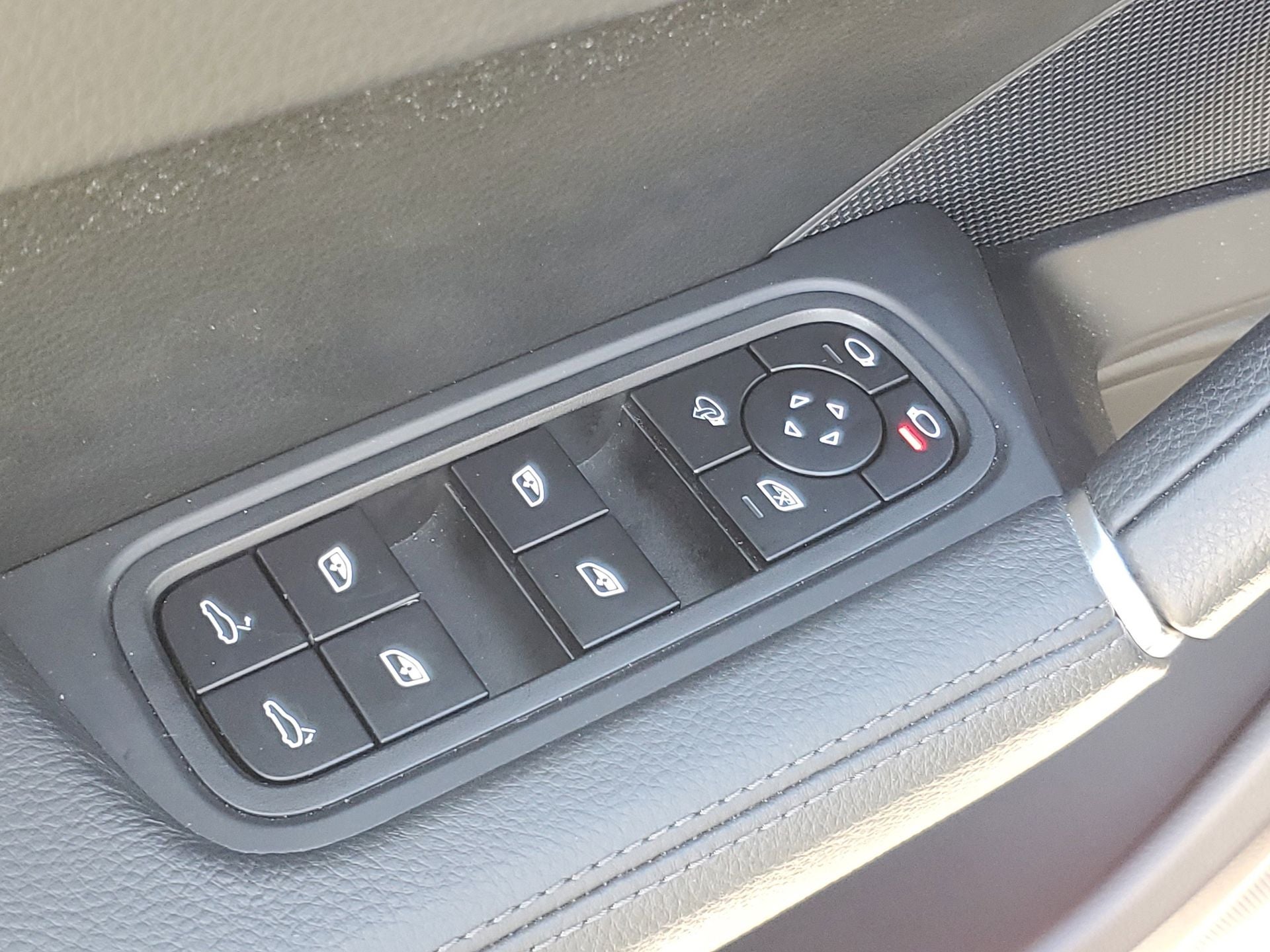 2022 Porsche Cayenne Base