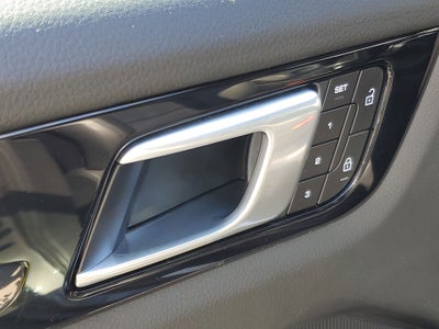 2022 Porsche Cayenne Base