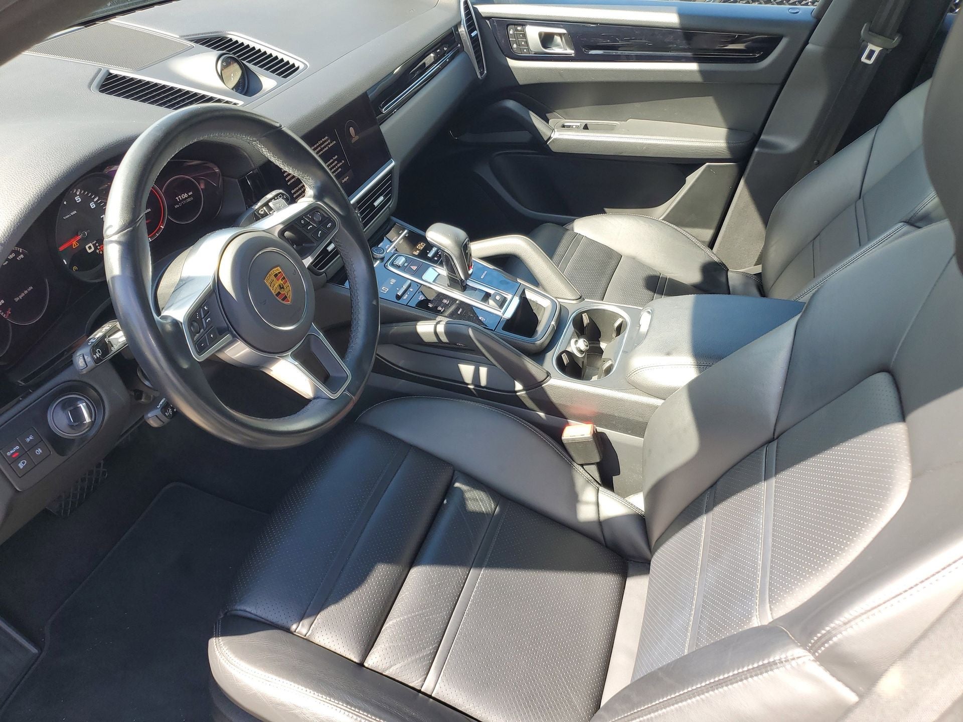 2022 Porsche Cayenne Base