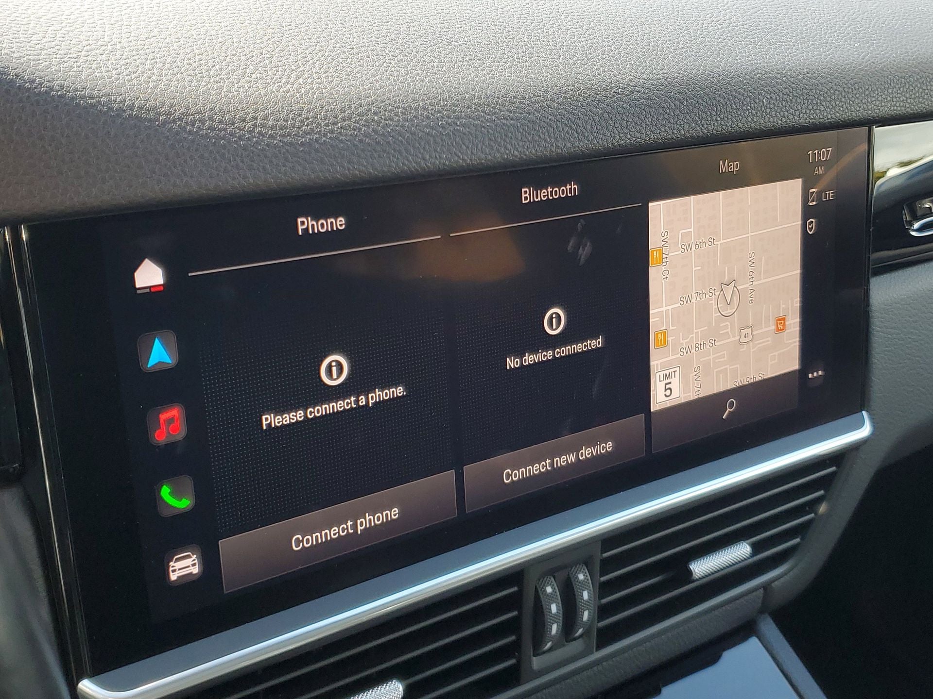 2022 Porsche Cayenne Base