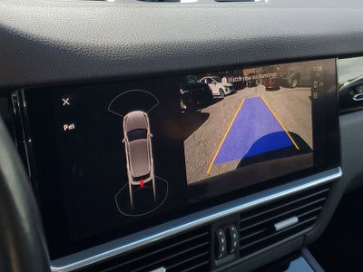 2022 Porsche Cayenne Base