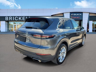 2022 Porsche Cayenne Base