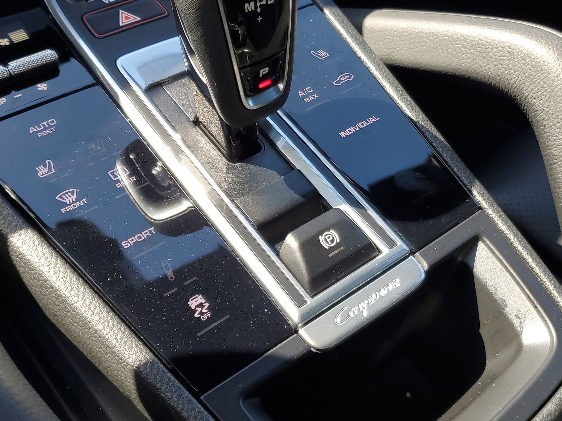 2022 Porsche Cayenne Base