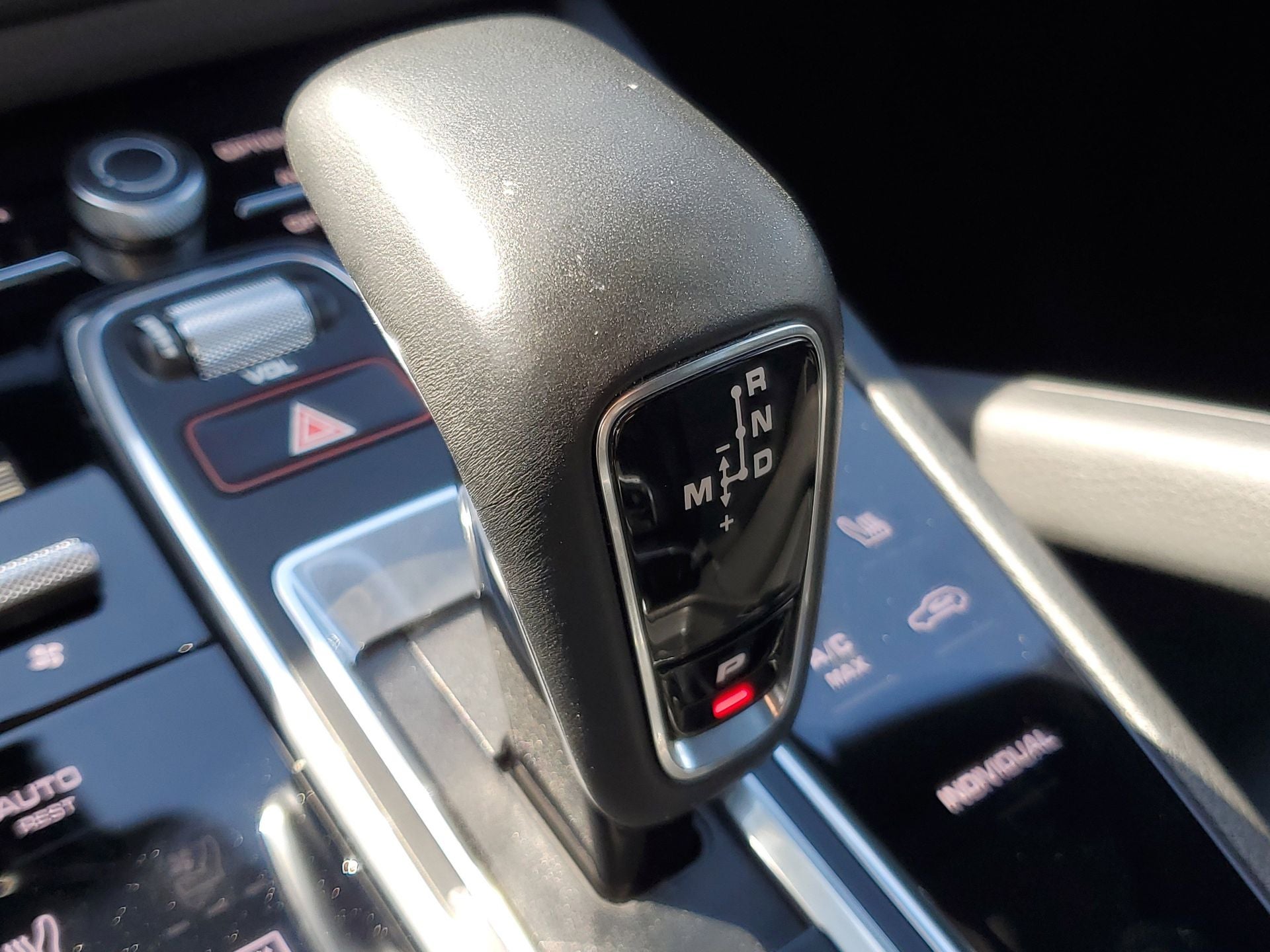 2022 Porsche Cayenne Base