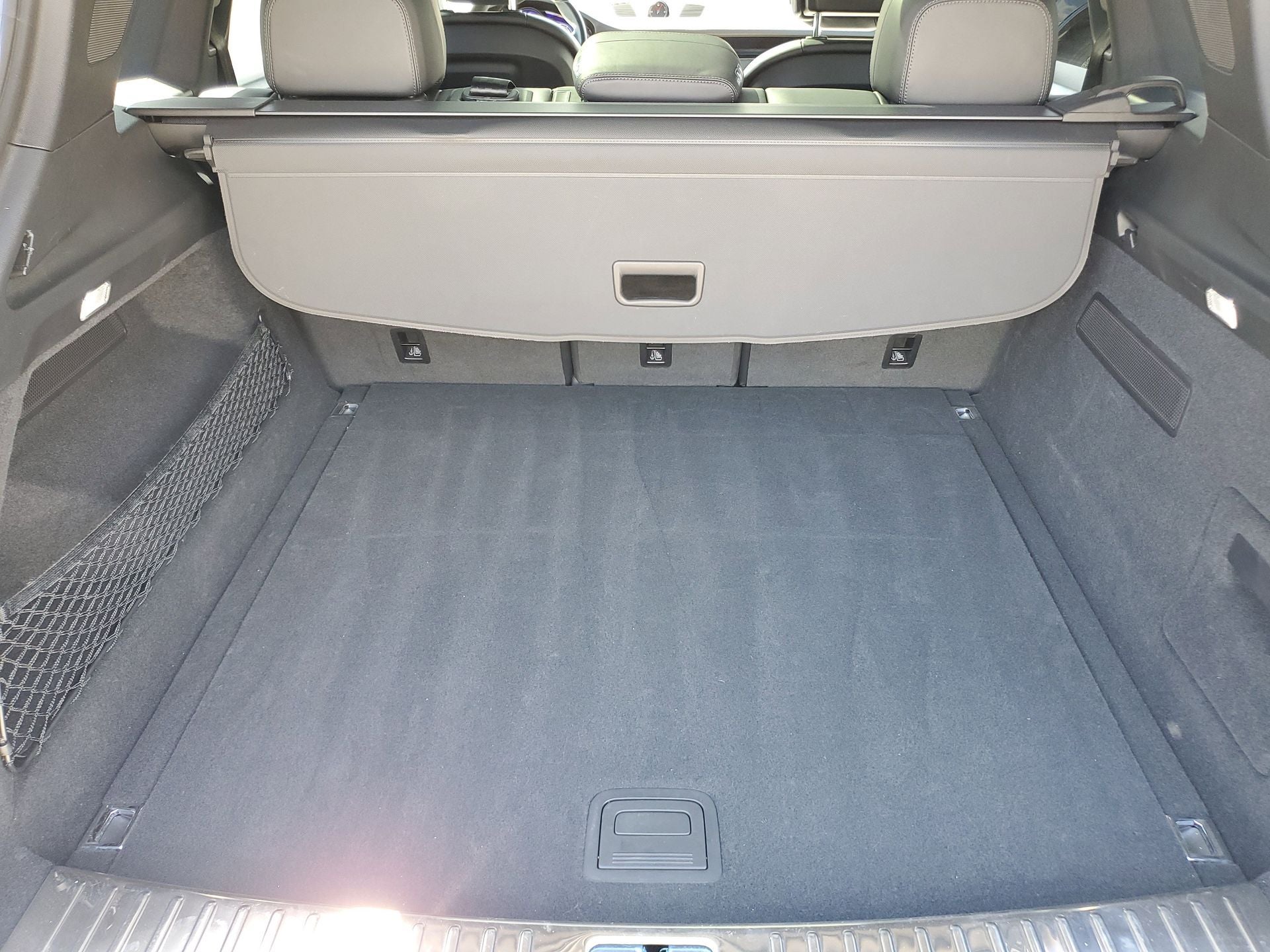 2022 Porsche Cayenne Base