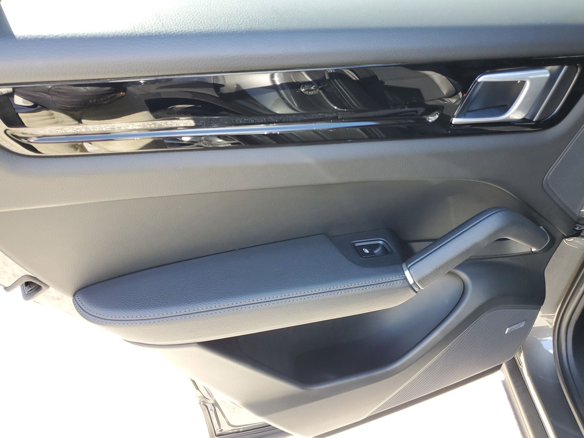 2022 Porsche Cayenne Base