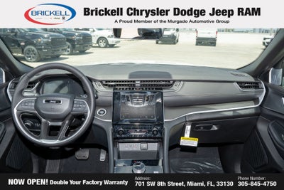 2026 Jeep Grand Cherokee Laredo