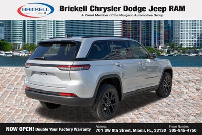 2025 Jeep Grand Cherokee Laredo