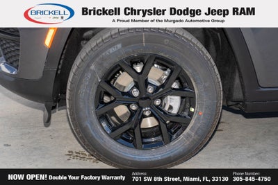 2025 Jeep Grand Cherokee Laredo