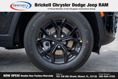 2026 Jeep Grand Cherokee Laredo