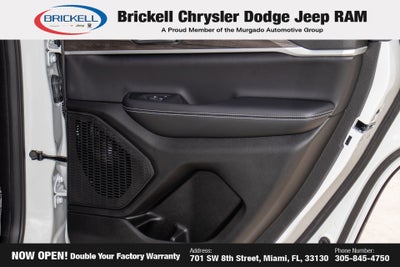 2026 Jeep Grand Cherokee Laredo