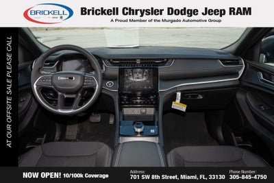 2025 Jeep Grand Cherokee Laredo