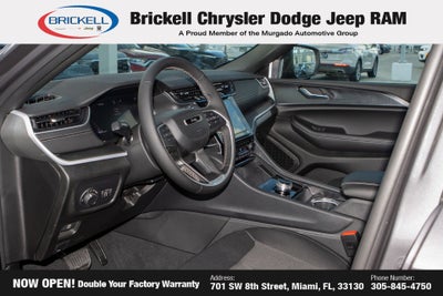 2025 Jeep Grand Cherokee Laredo