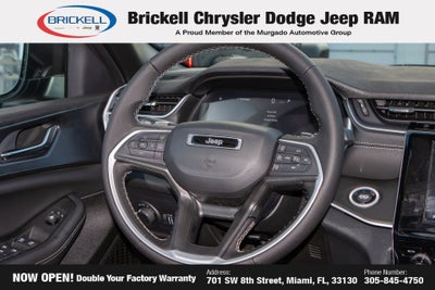 2025 Jeep Grand Cherokee Laredo