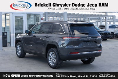 2025 Jeep Grand Cherokee Laredo