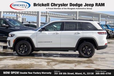 2026 Jeep Grand Cherokee Laredo