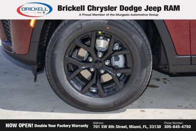 2026 Jeep Grand Cherokee Laredo