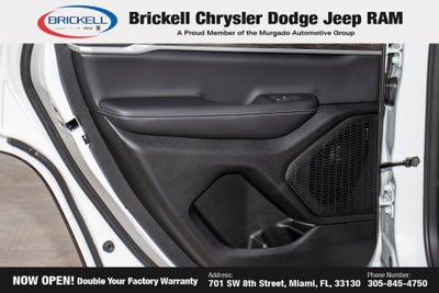 2026 Jeep Grand Cherokee Laredo