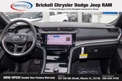 2026 Jeep Grand Cherokee Laredo