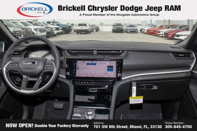 2026 Jeep Grand Cherokee Laredo