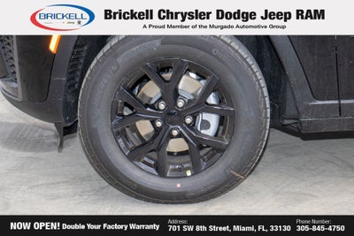 2026 Jeep Grand Cherokee Laredo