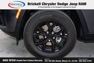 2026 Jeep Grand Cherokee Laredo