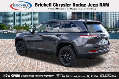2026 Jeep Grand Cherokee Laredo