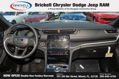 2025 Jeep Grand Cherokee L Laredo