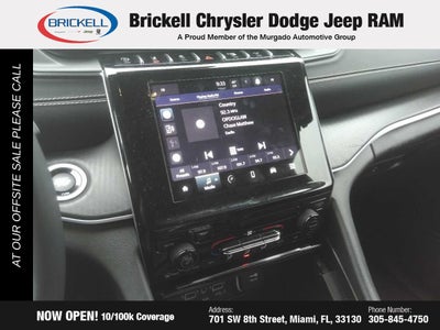 2023 Jeep Grand Cherokee L Laredo