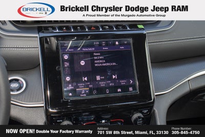 2025 Jeep Grand Cherokee L Laredo